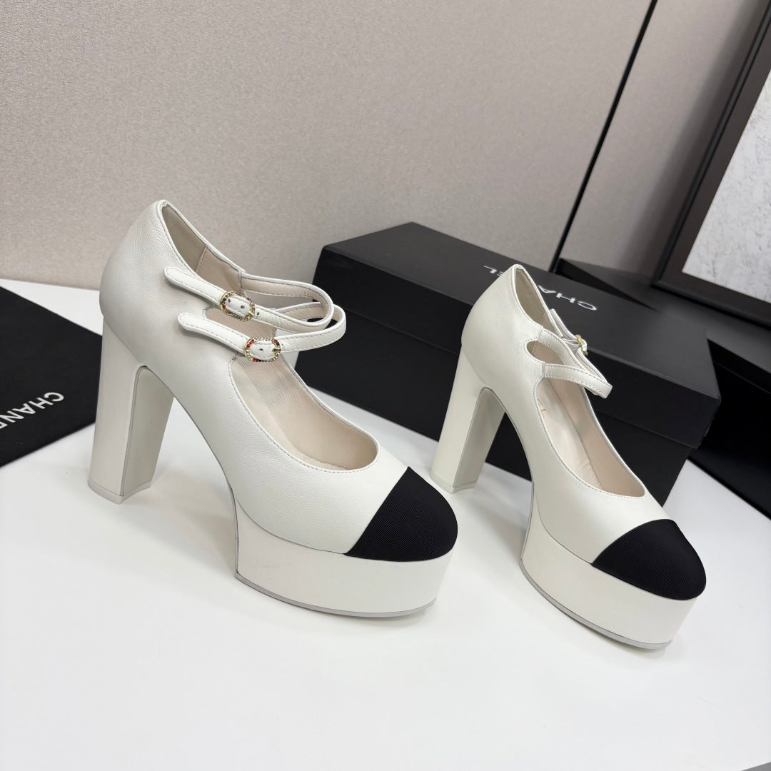 CC MARY JANE HEELS 25S IN BLACK LAMBSKIN AND SUEDE WITH PEARL HEEL STYLE 5