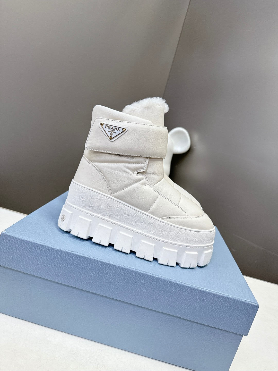 Prada 26s Platform Snow Boots With Strap Cowhide 951769