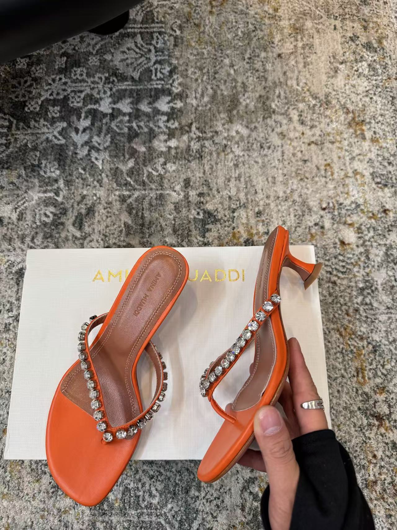 Amina Muaddi 26s Gigi Thong Sandals Satin Crystal White
