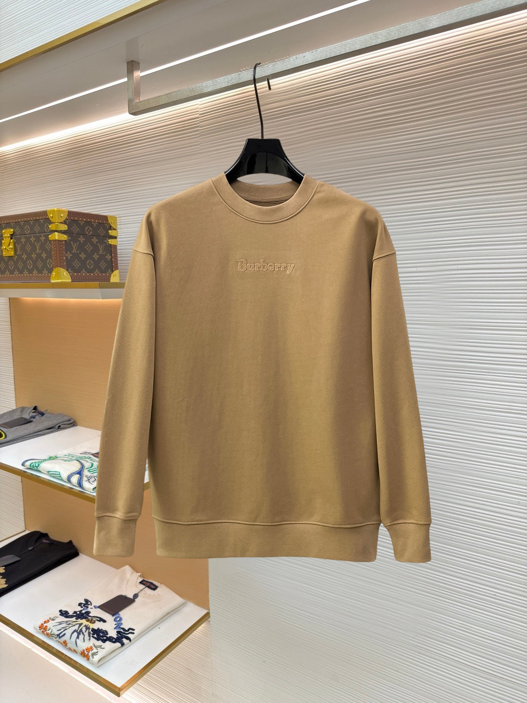 Burberry 26s Men Crewneck Sweatshirt Embroidered Logo 491028