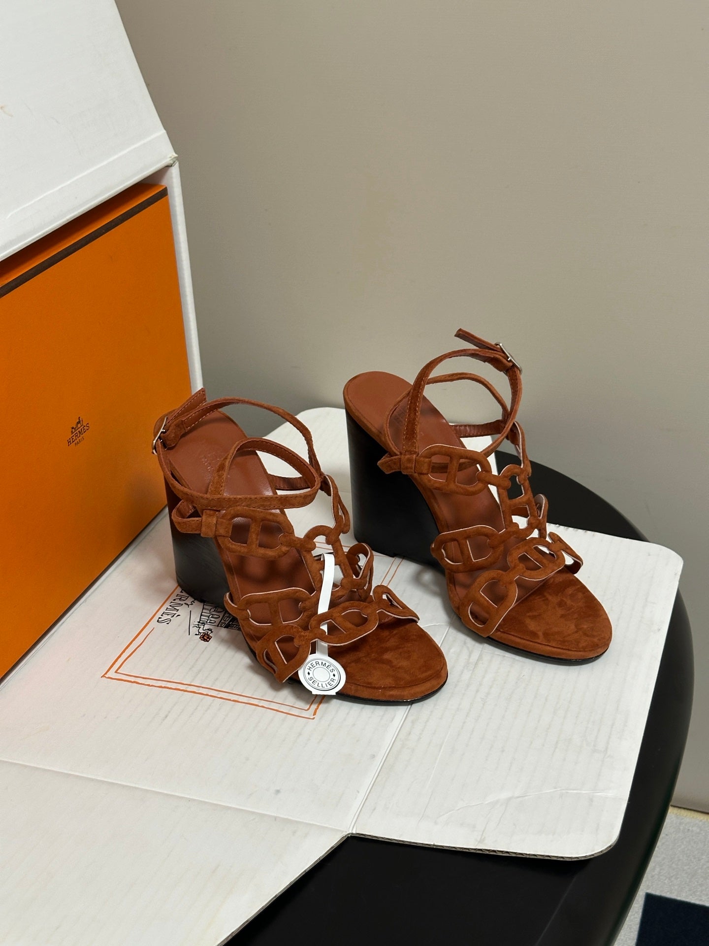 HM 26s Noumea 85 Sandals 8.5cm Leather 185843