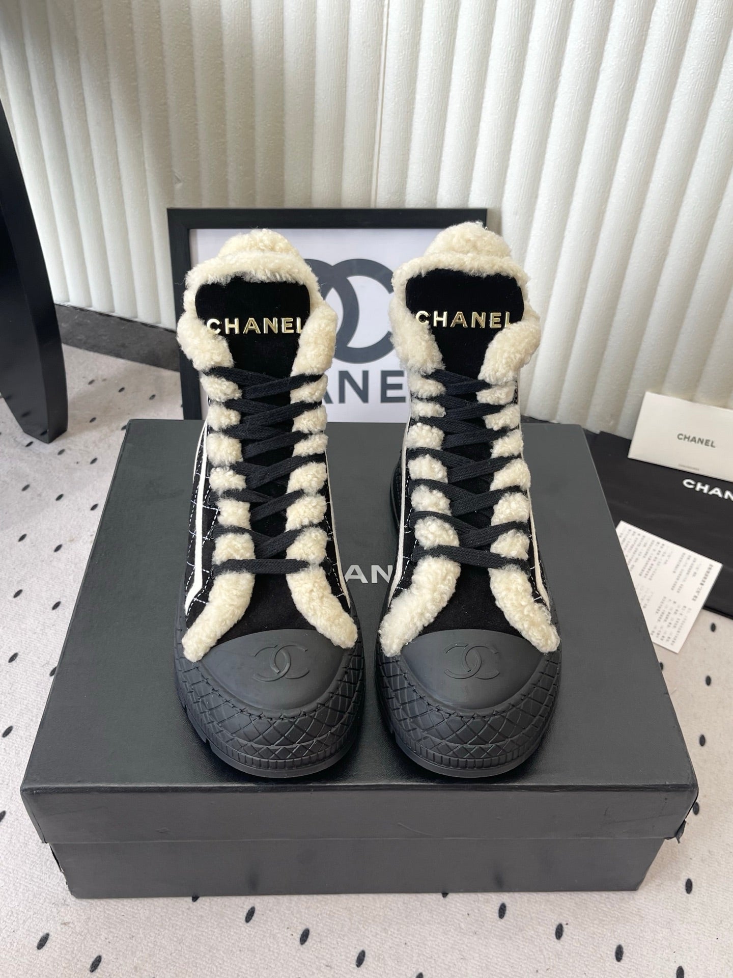 Chanel FW26 High-Top Sneakers Shearling 190035