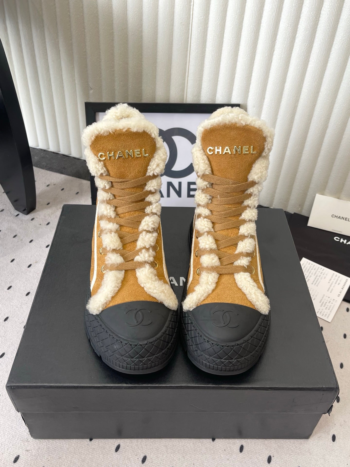 Chanel FW26 High-Top Sneakers Shearling 190035