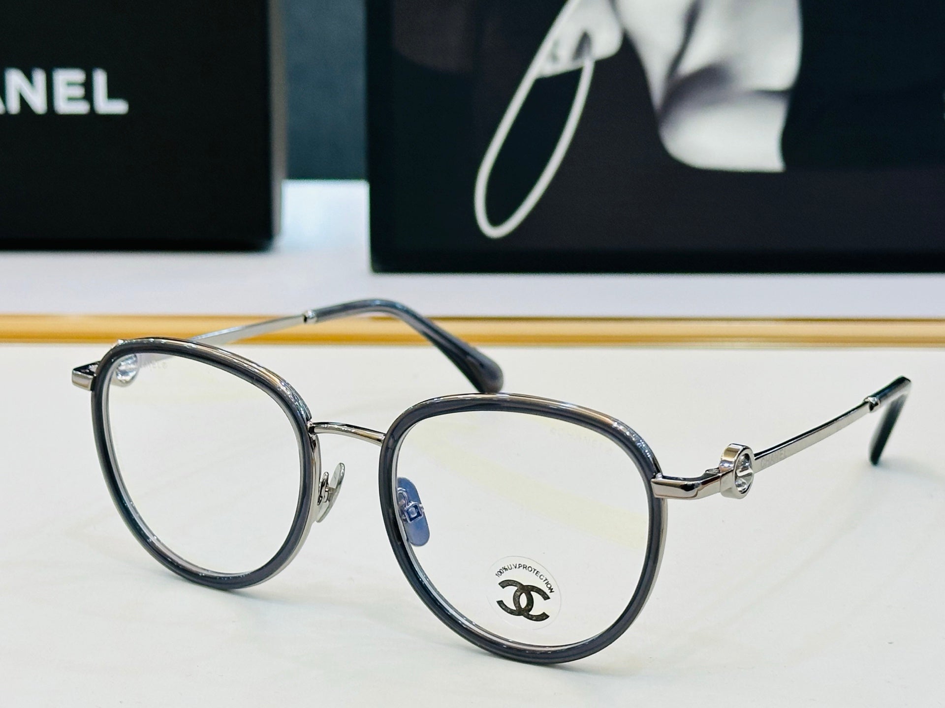 Chanel Sunglasses 697201