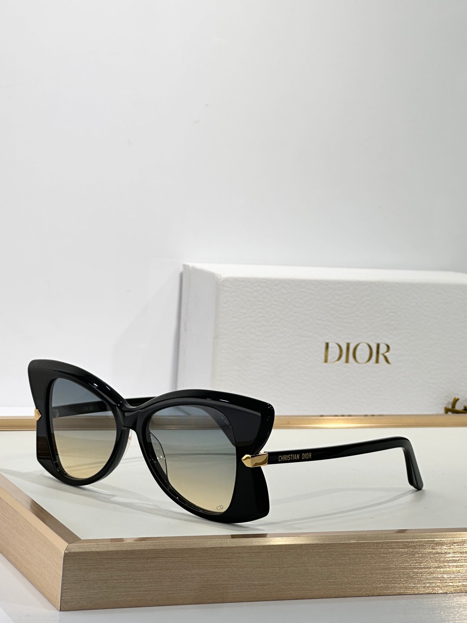 Dior Sunglasses 690884
