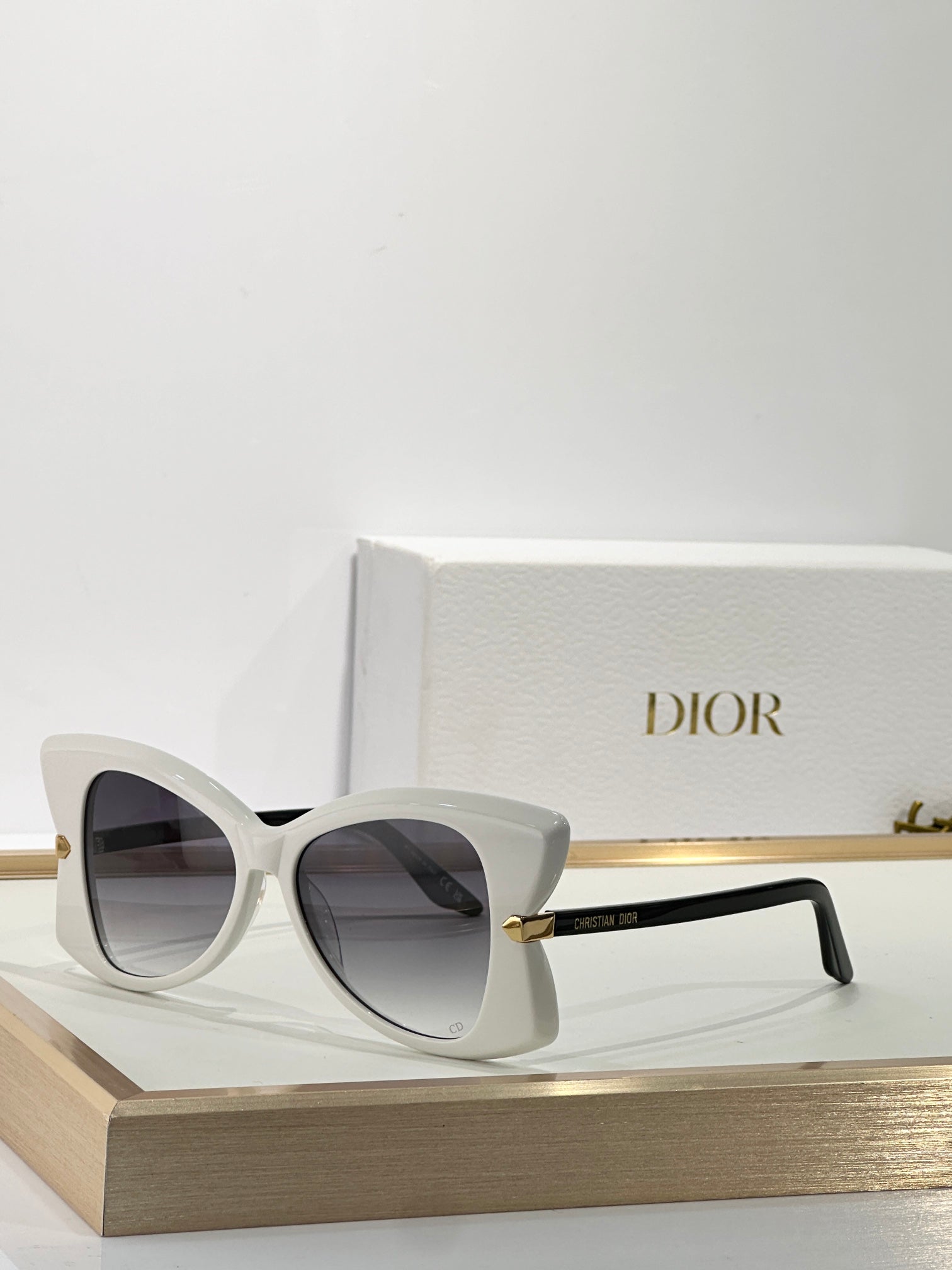 Dior Sunglasses 690884