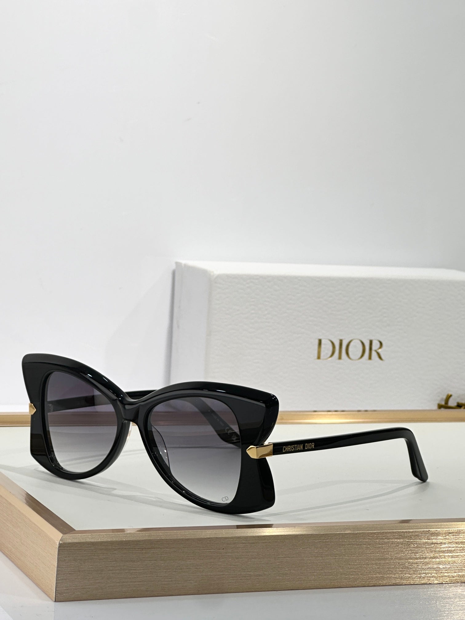 Dior Sunglasses 690884