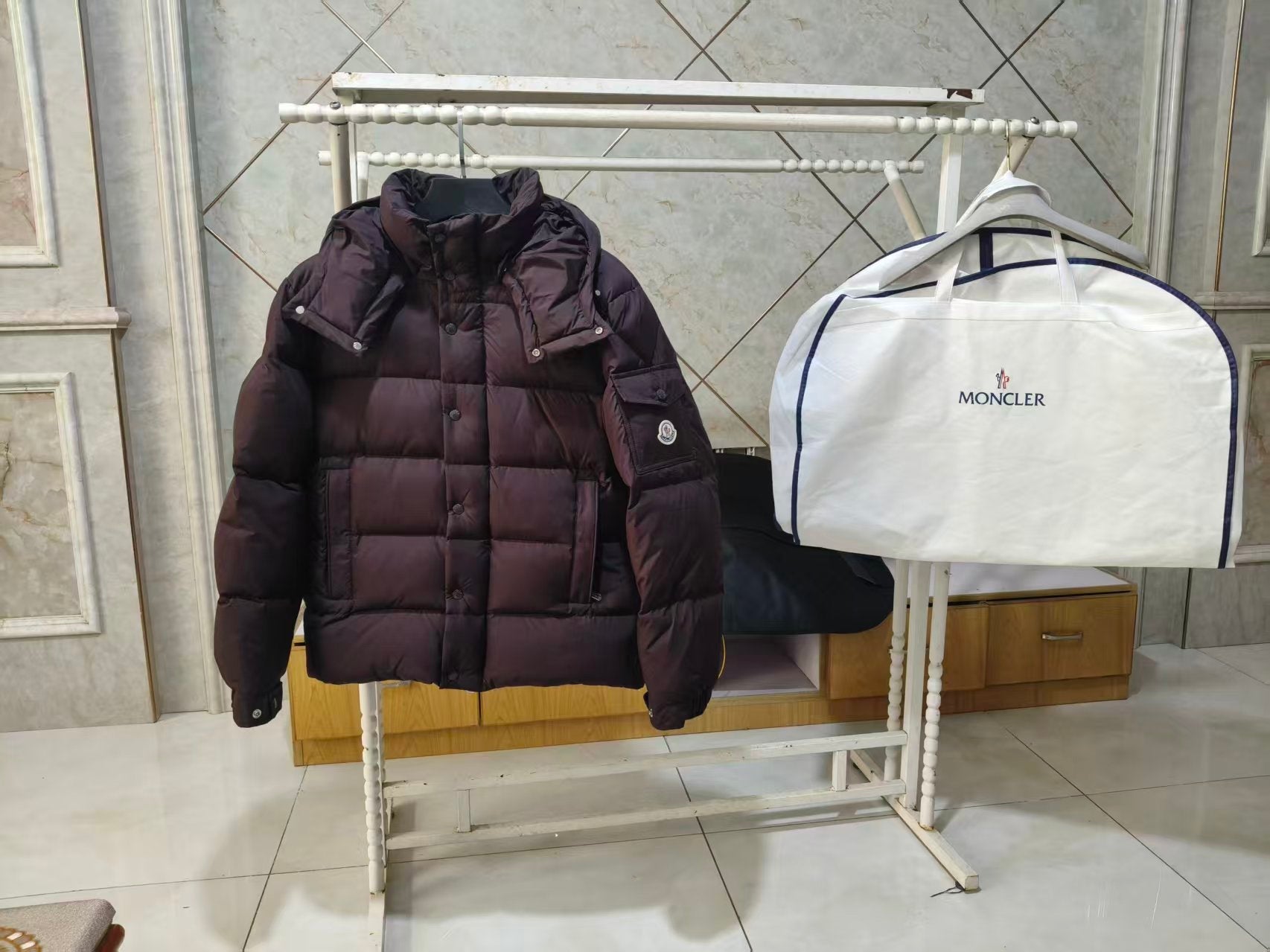 Moncler 26s Short Down Jacket 415313