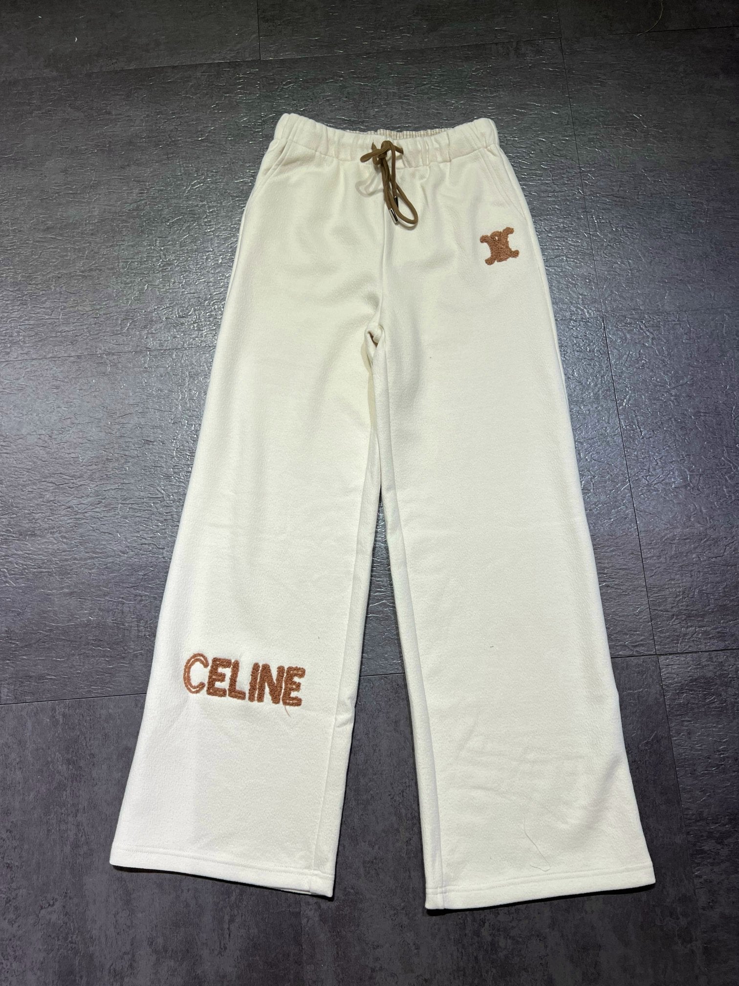 Celine 26s Sweatpants Cream Cotton 448916