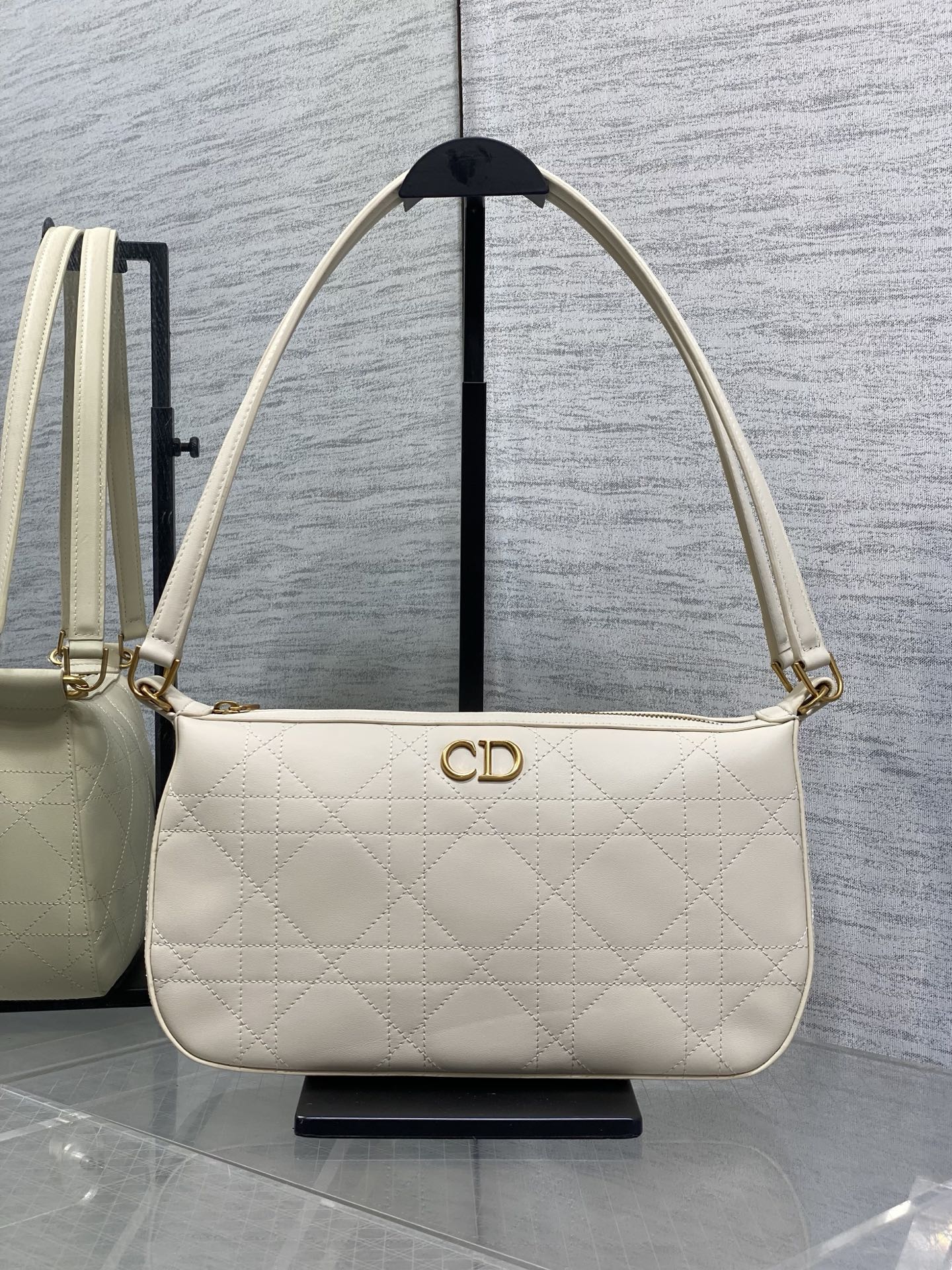 Dior 2026 Quilted Leather Zippered Shoulder Bag 26cm Suede Leather 403691